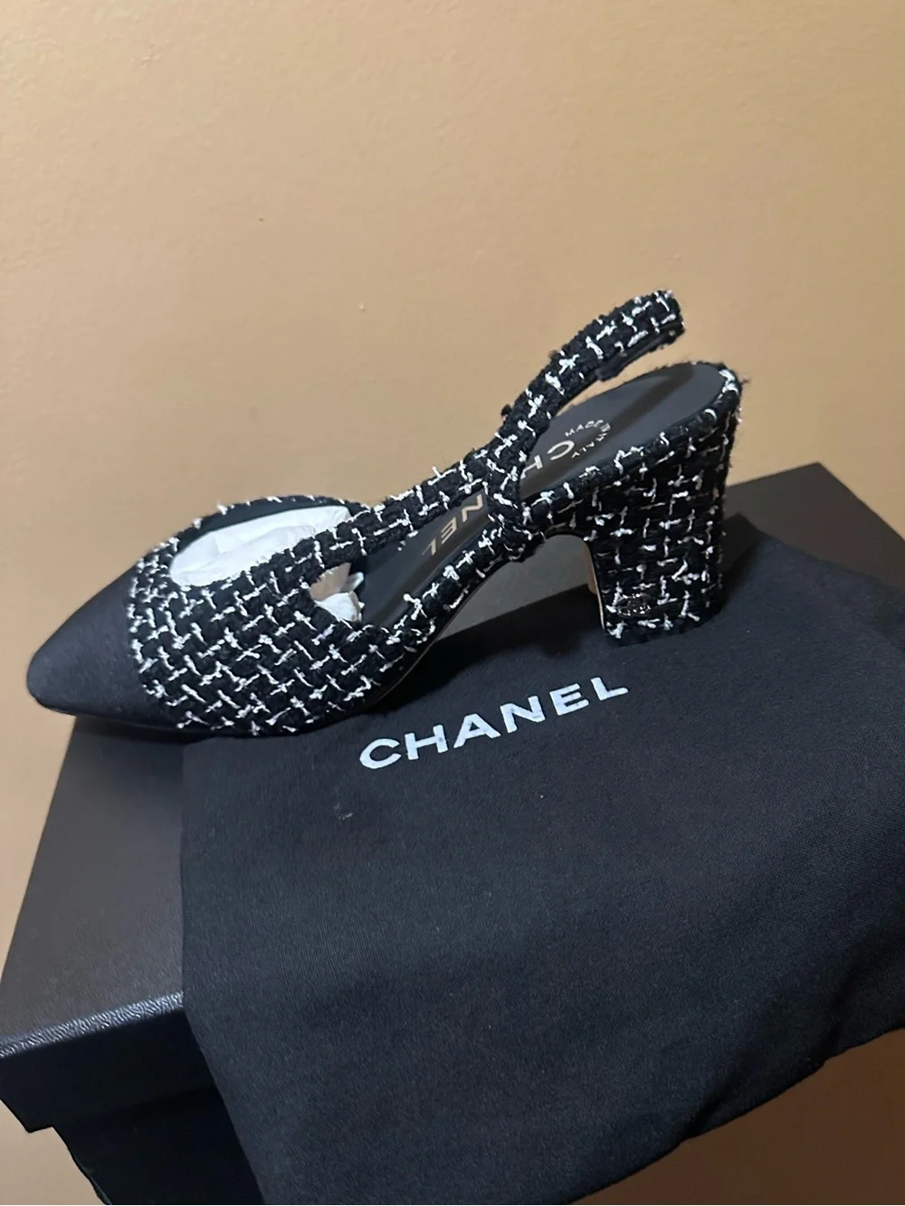 CHANEL Black & White Tweed Slingback Flat